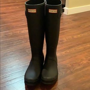 Hunter tall black rainboots